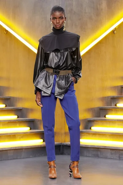 Look 23